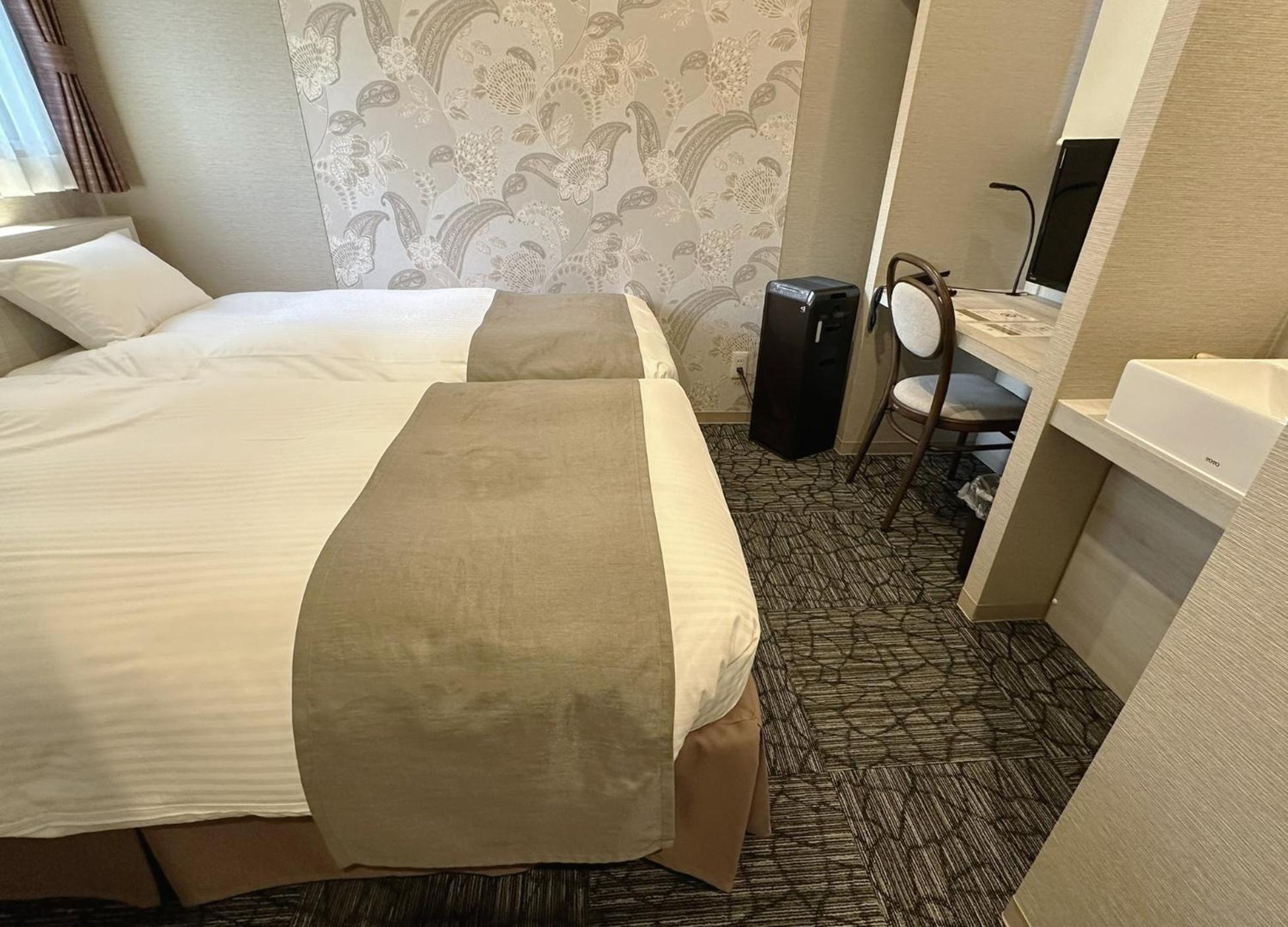S.Training Center Hotel Osaka Exterior photo